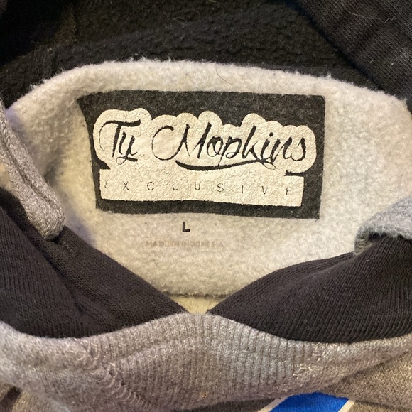 Detroit Hoodie - Picture 2 of 3